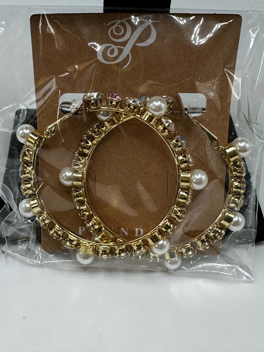 PLUNDER Large Goldtone Faux Pearl And Clear Stones Summer Casual Hoop Earrings